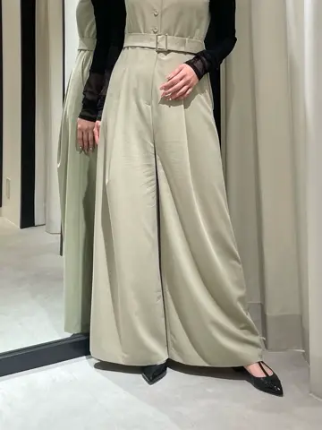 GRACE CONTINENTAL 端場　わかな コーディネート画像