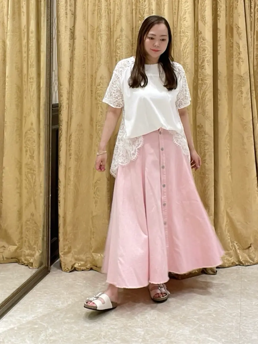 GRACE CONTINENTAL 泉　敦子 コーディネート画像