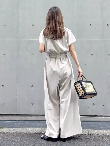 GRACE CONTINENTAL yukimi yonee コーディネート画像