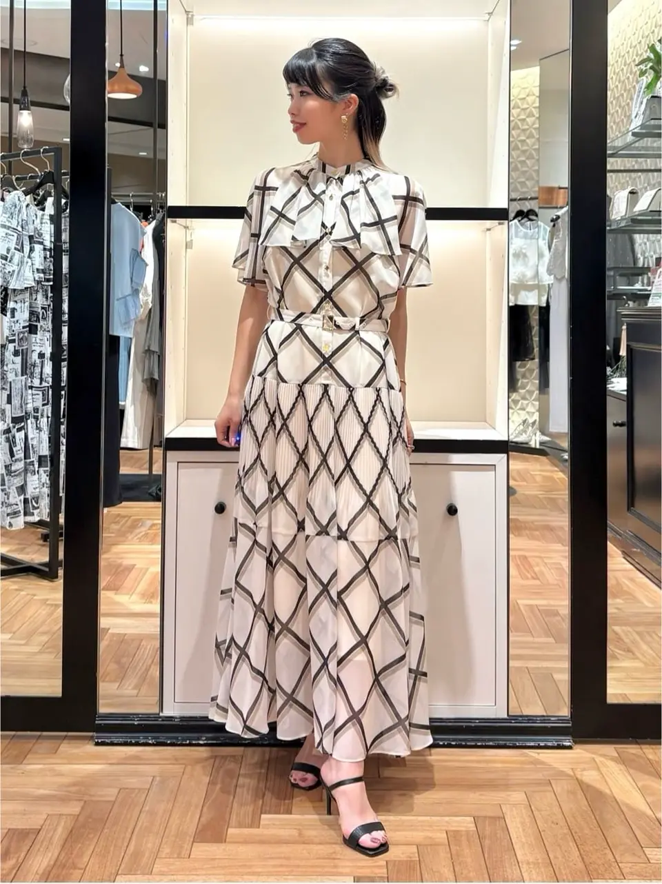 GRACE CONTINENTAL FUKUSHIMA YURIE コーディネート画像