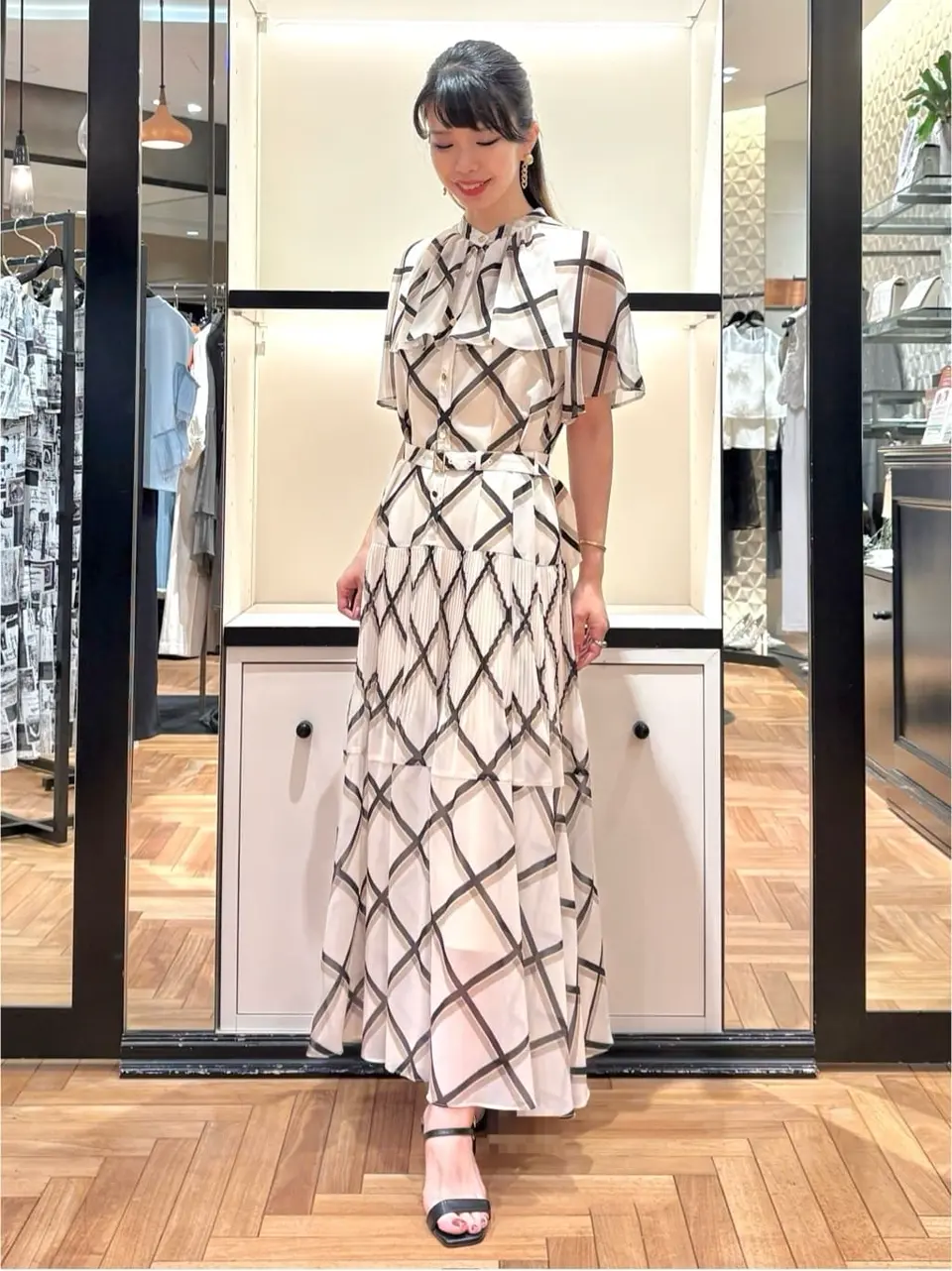 GRACE CONTINENTAL FUKUSHIMA YURIE コーディネート画像