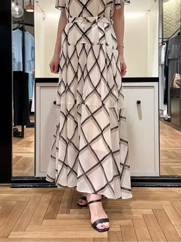 GRACE CONTINENTAL FUKUSHIMA YURIE コーディネート画像