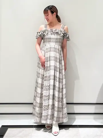 GRACE CONTINENTAL CHISAKO.S コーディネート画像