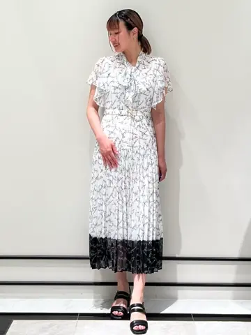 GRACE CONTINENTAL CHISAKO.S コーディネート画像