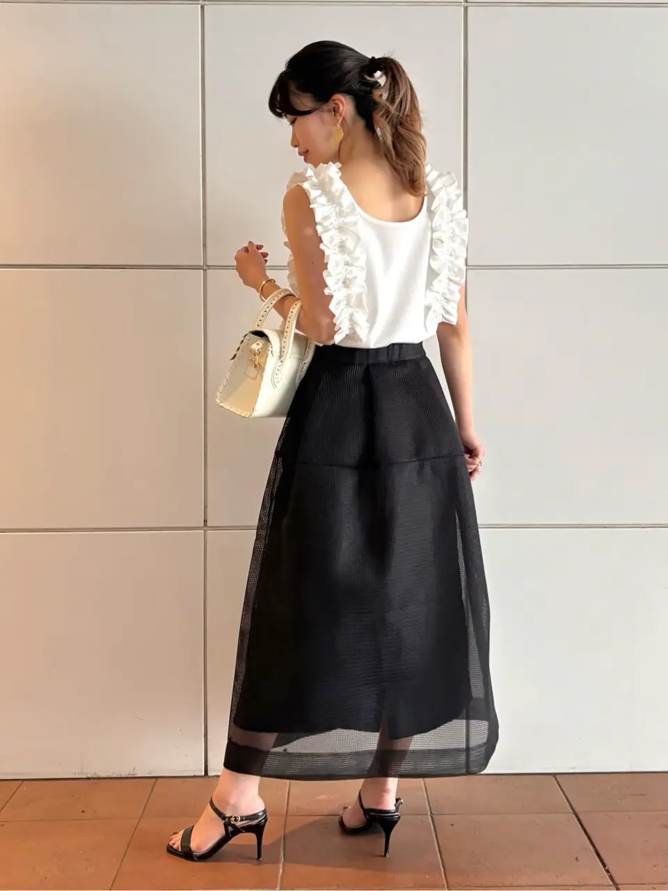 GRACE CONTINENTAL FUKUSHIMA YURIE コーディネート画像