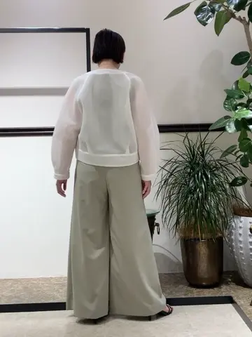 GRACE CONTINENTAL N.YURI コーディネート画像