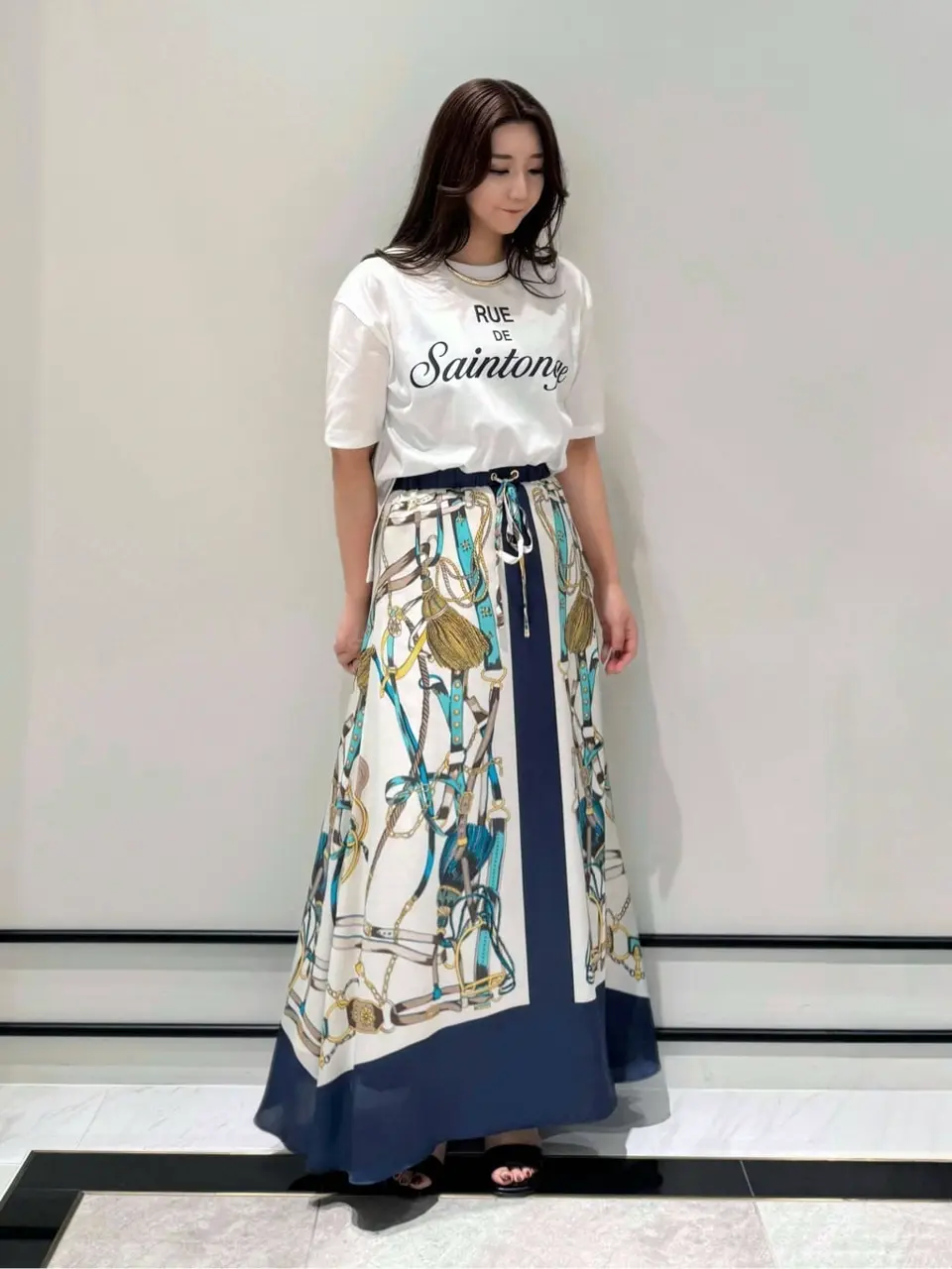 GRACE CONTINENTAL MOMOKO コーディネート画像