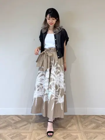 GRACE CONTINENTAL FUKUSHIMA YURIE コーディネート画像