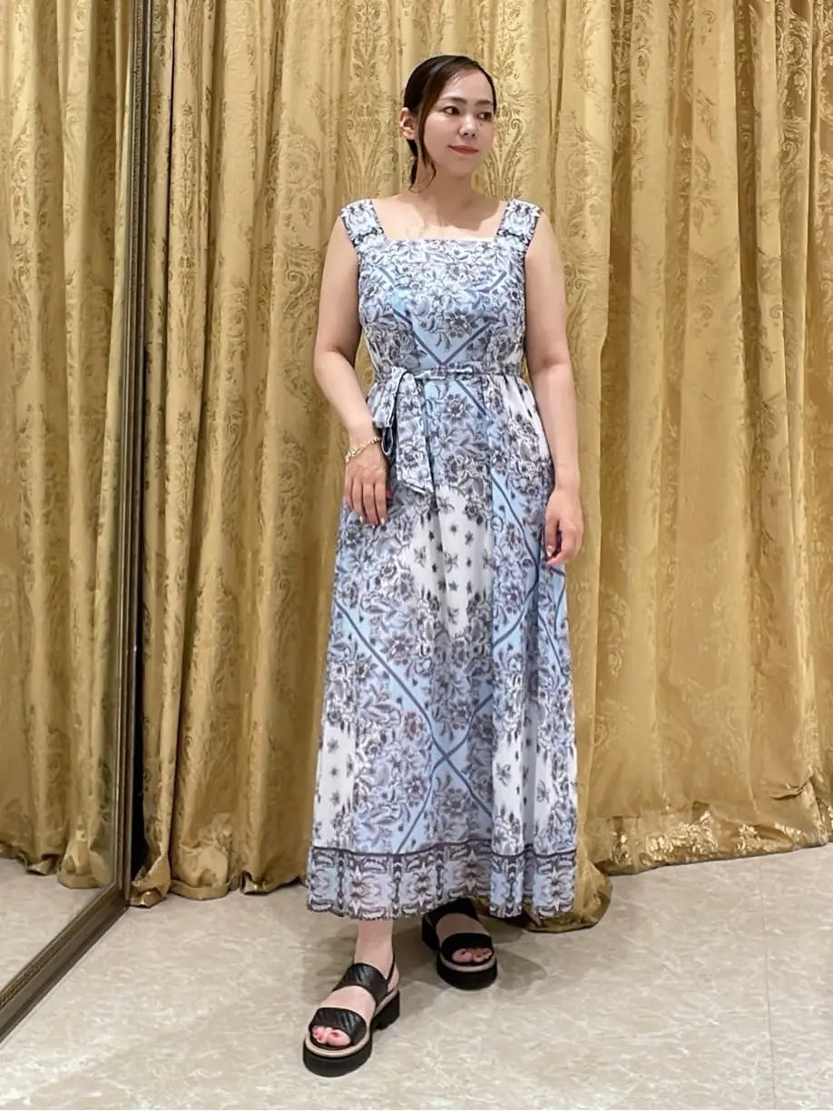 GRACE CONTINENTAL 泉　敦子 コーディネート画像