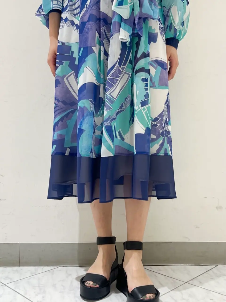 GRACE CONTINENTAL CHISAKO.S コーディネート画像