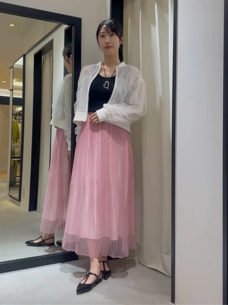 GRACE CONTINENTAL 端場　わかな コーディネート画像