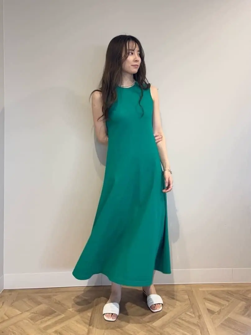 GRACE CONTINENTAL Hikaru Okada コーディネート画像