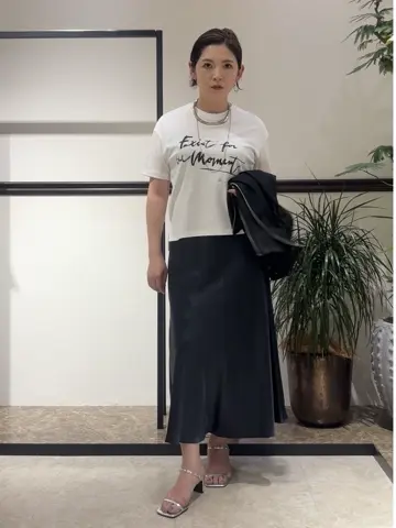 GRACE CONTINENTAL N.YURI コーディネート画像