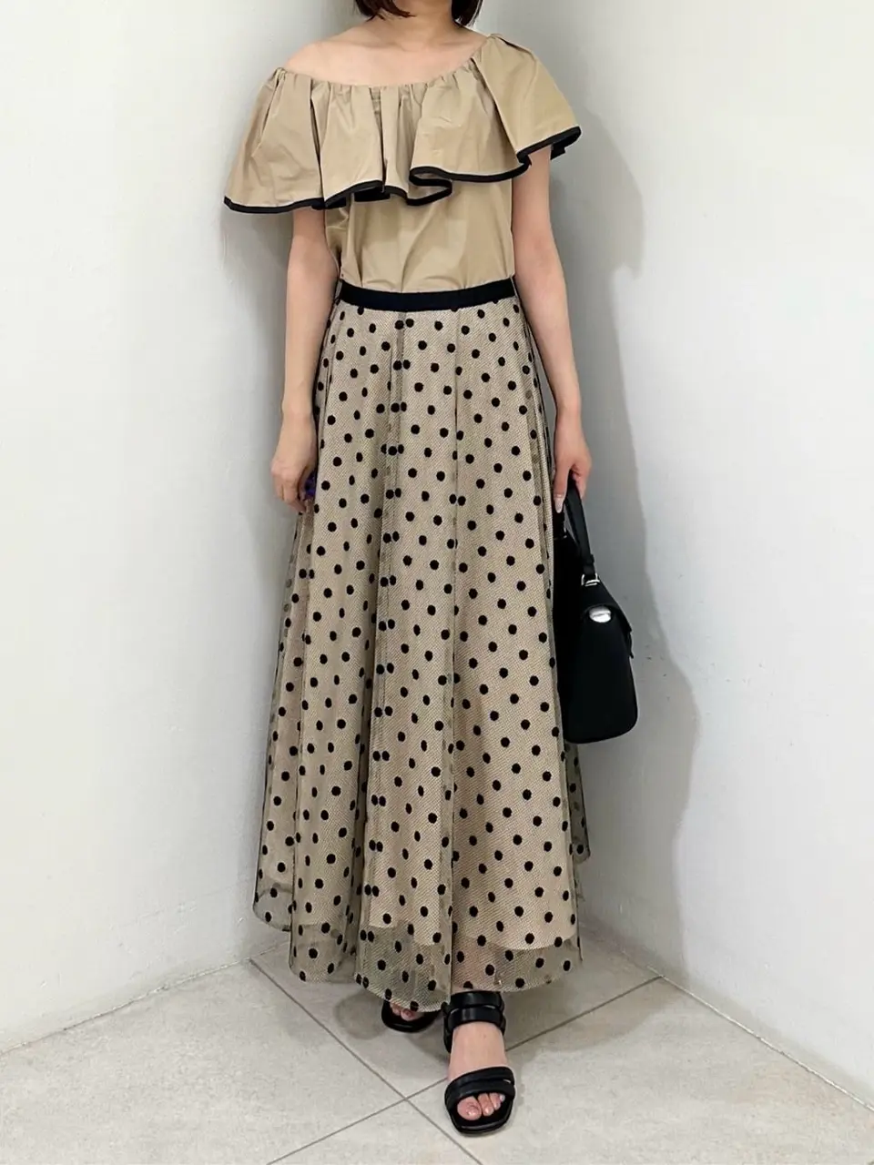 GRACE CONTINENTAL MORITA AI コーディネート画像