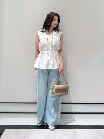 GRACE CONTINENTAL MOMOKO コーディネート画像