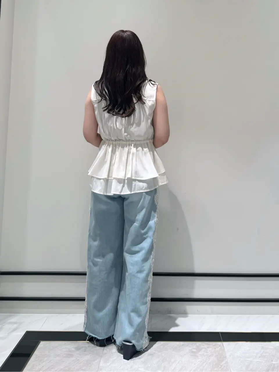 GRACE CONTINENTAL MOMOKO コーディネート画像