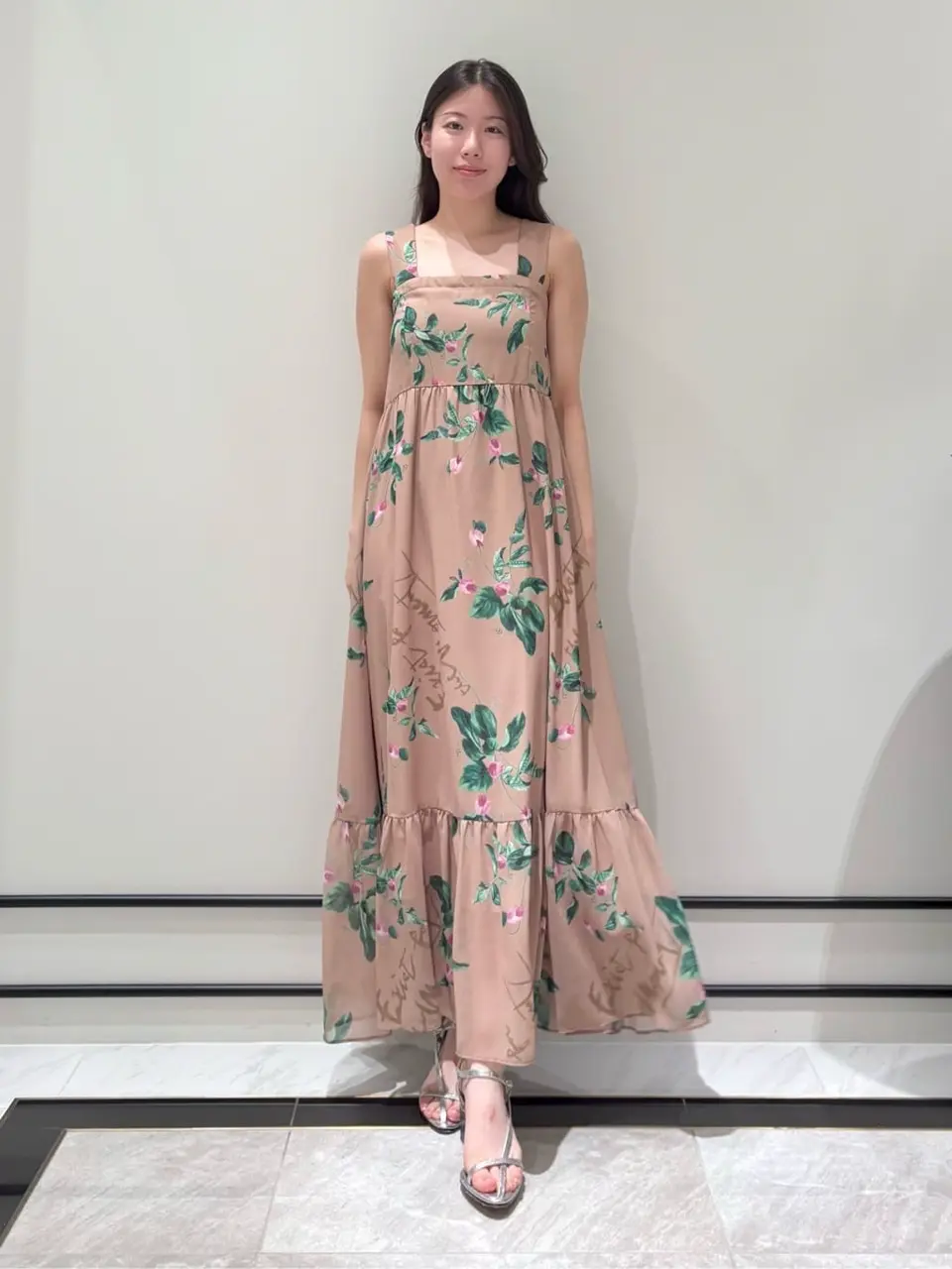 GRACE CONTINENTAL Shiori コーディネート画像