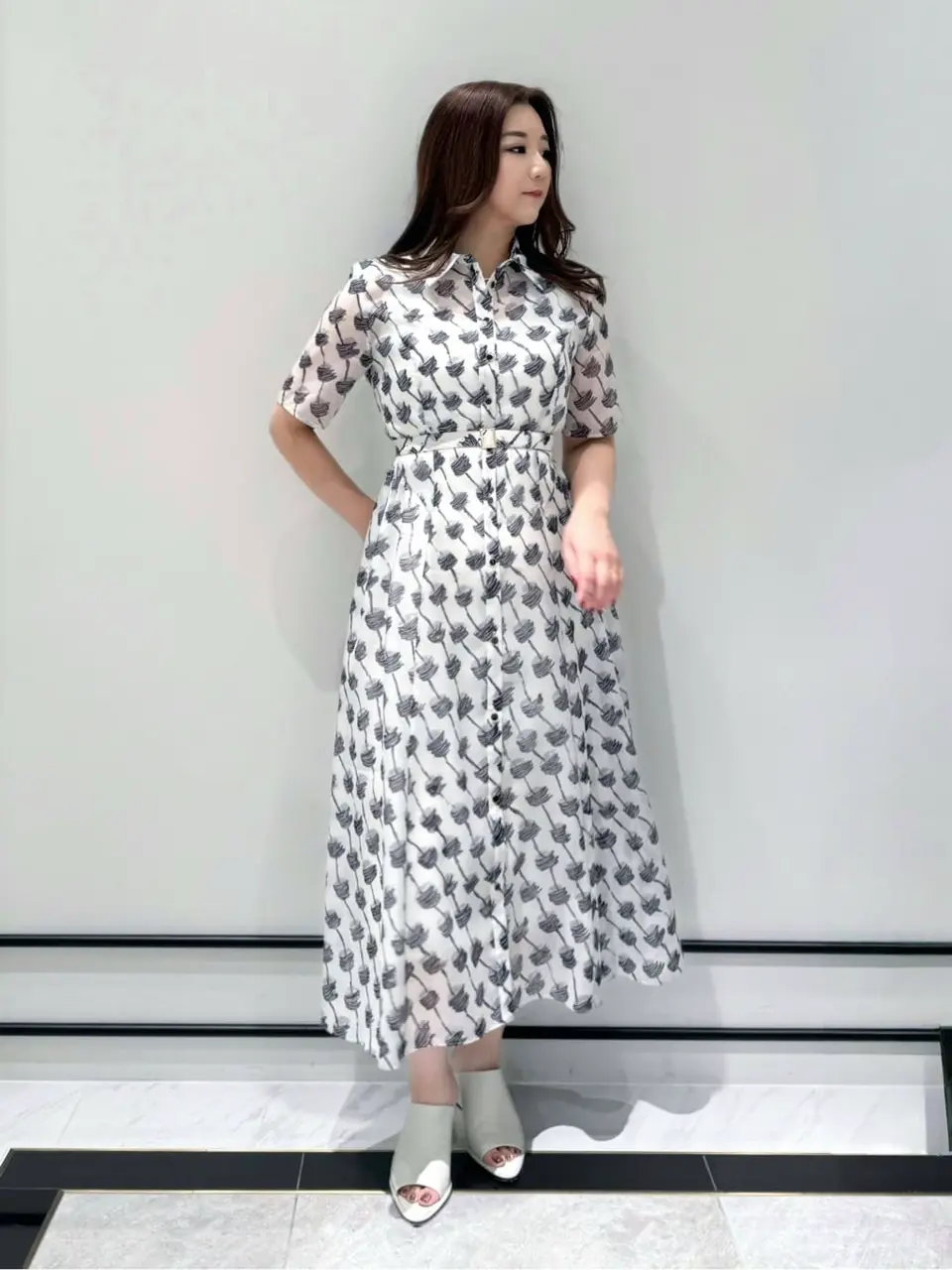 GRACE CONTINENTAL MOMOKO コーディネート画像