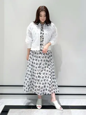 GRACE CONTINENTAL MOMOKO コーディネート画像