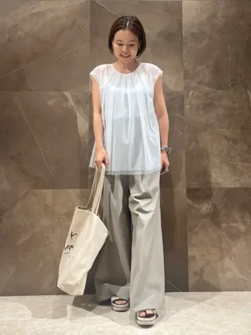 GRACE CONTINENTAL 穐山　香織 コーディネート画像