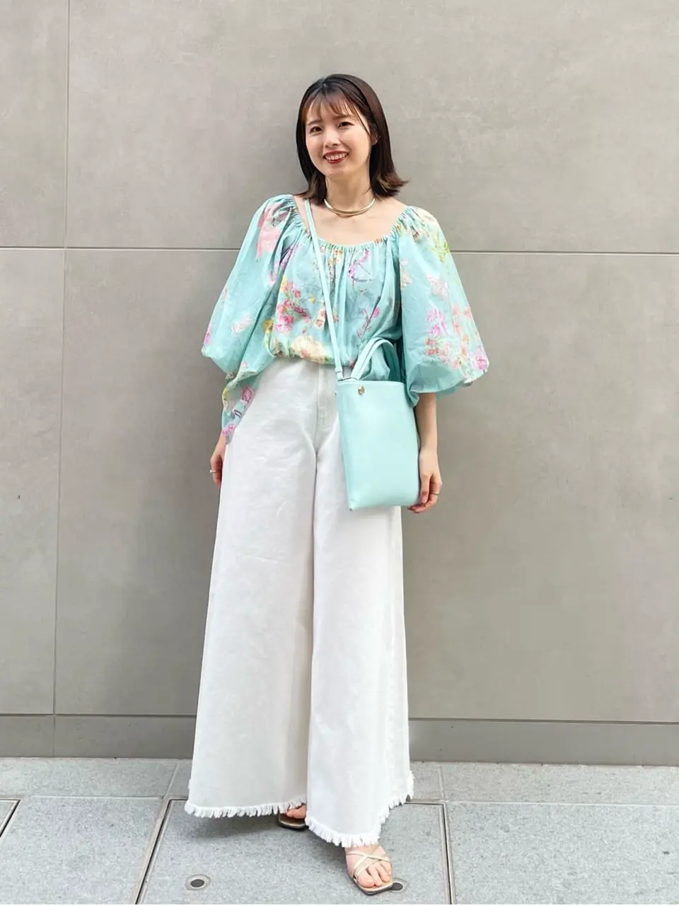 GRACE CONTINENTAL minami コーディネート画像