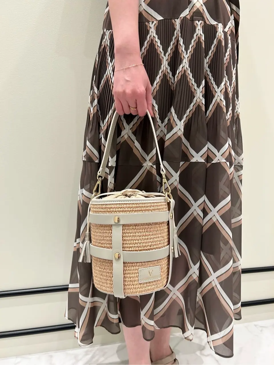 GRACE CONTINENTAL Taura コーディネート画像