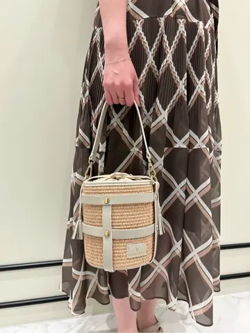 GRACE CONTINENTAL Taura コーディネート画像