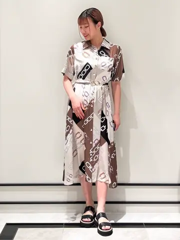 GRACE CONTINENTAL CHISAKO.S コーディネート画像