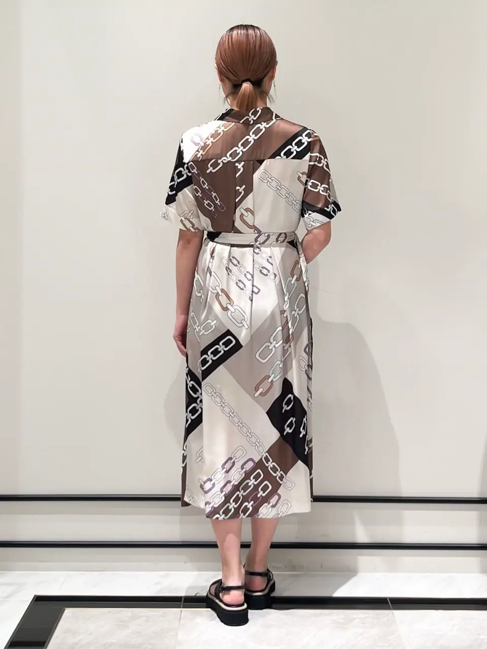 GRACE CONTINENTAL CHISAKO.S コーディネート画像