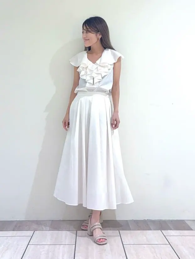 GRACE CONTINENTAL yukimi yonee コーディネート画像