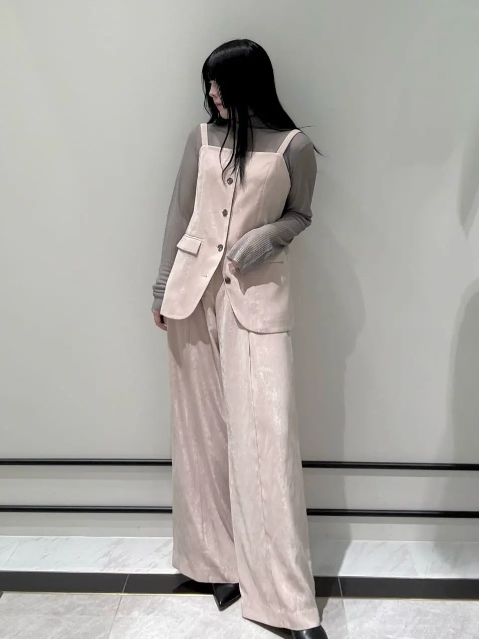 GRACE CONTINENTAL 森南海 コーディネート画像