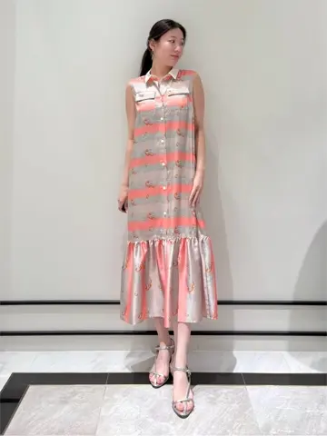 GRACE CONTINENTAL Shiori コーディネート画像