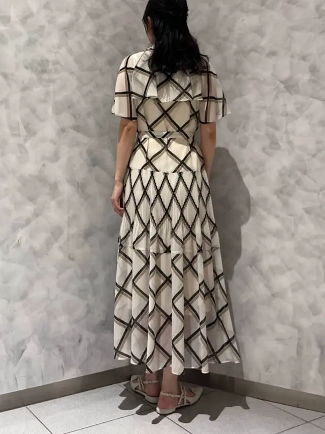 GRACE CONTINENTAL OZAWA コーディネート画像