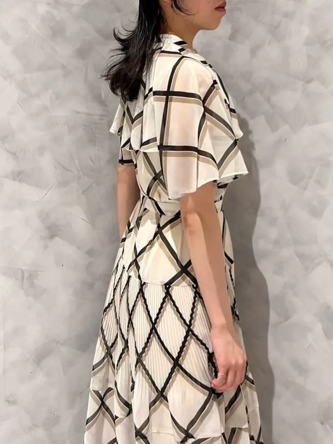 GRACE CONTINENTAL OZAWA コーディネート画像