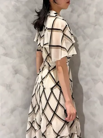 GRACE CONTINENTAL OZAWA コーディネート画像