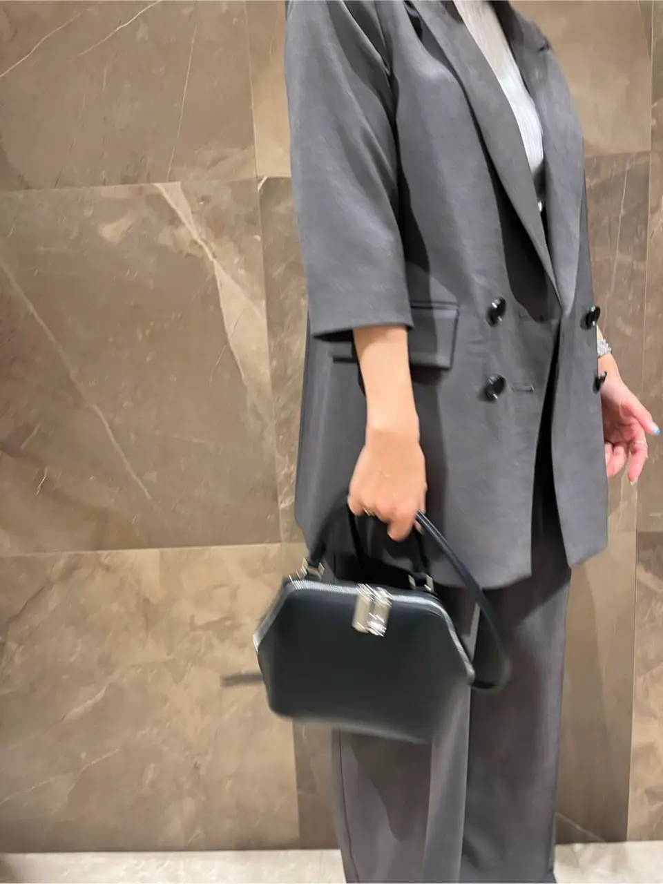 GRACE CONTINENTAL 穐山　香織 コーディネート画像