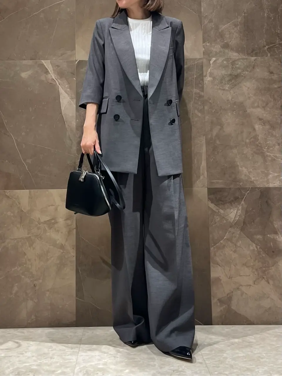 GRACE CONTINENTAL 穐山　香織 コーディネート画像