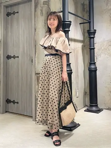 GRACE CONTINENTAL minami コーディネート画像