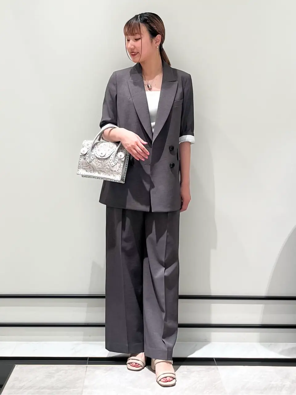 GRACE CONTINENTAL CHISAKO.S コーディネート画像