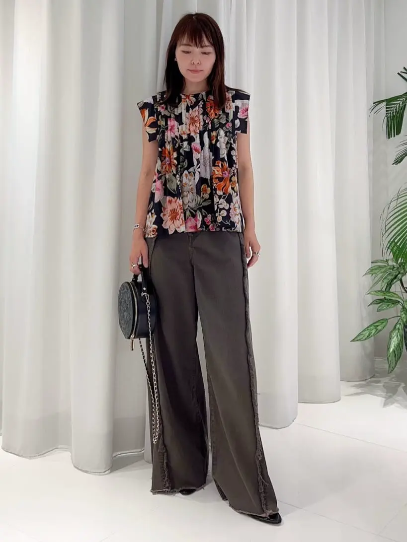 GRACE CONTINENTAL 古川温子 コーディネート画像