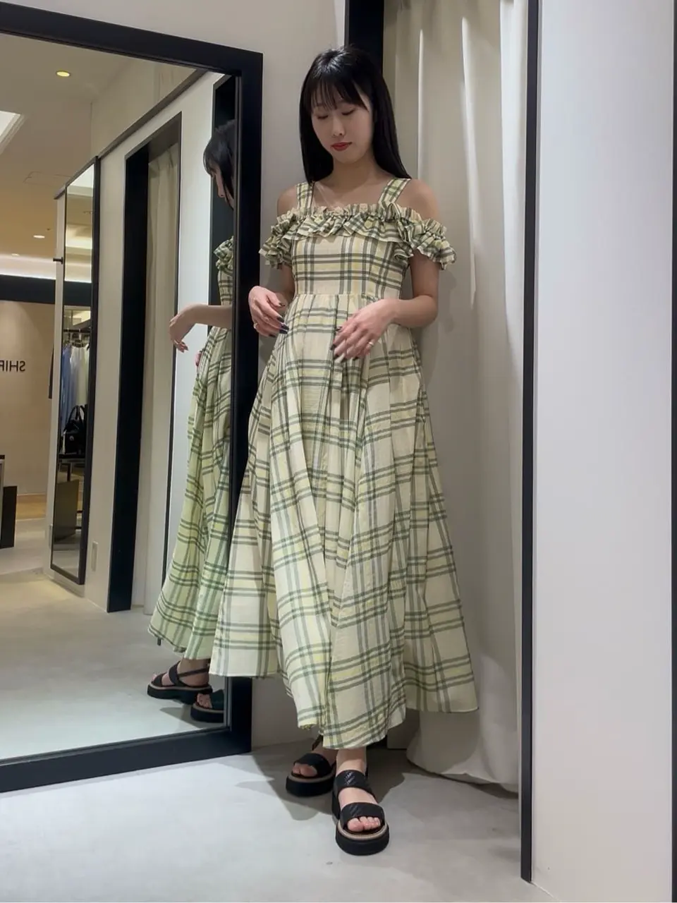 GRACE CONTINENTAL 端場　わかな コーディネート画像