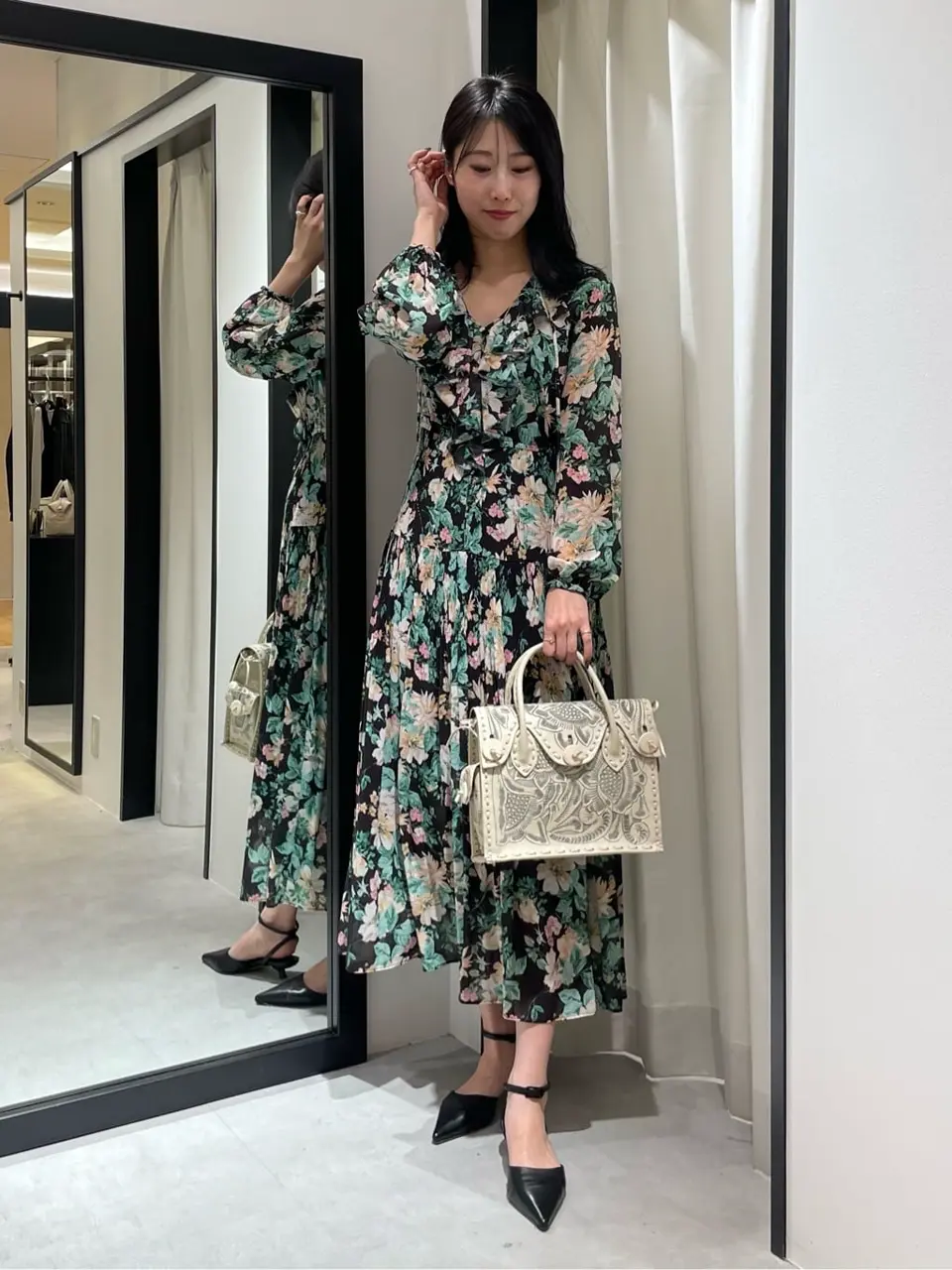 GRACE CONTINENTAL 端場　わかな コーディネート画像