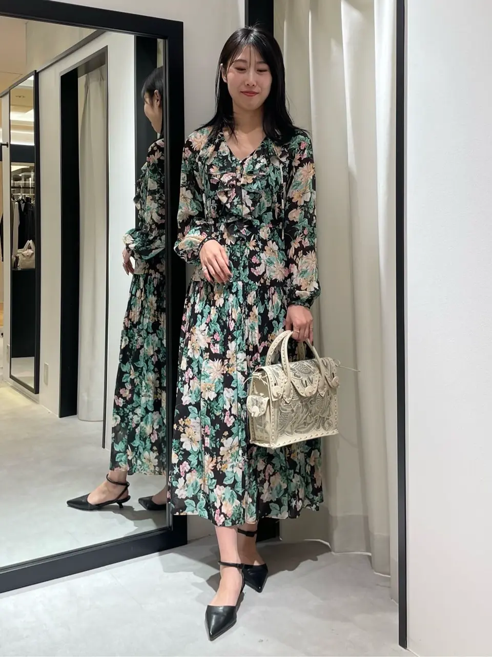 GRACE CONTINENTAL 端場　わかな コーディネート画像