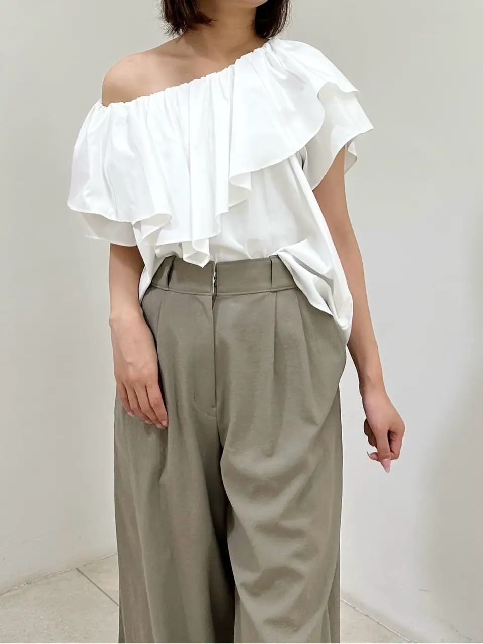 GRACE CONTINENTAL MORITA AI コーディネート画像