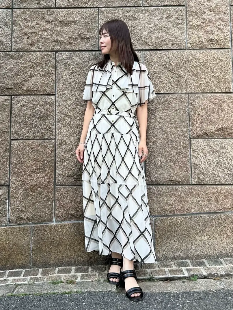 GRACE CONTINENTAL 古川温子 コーディネート画像