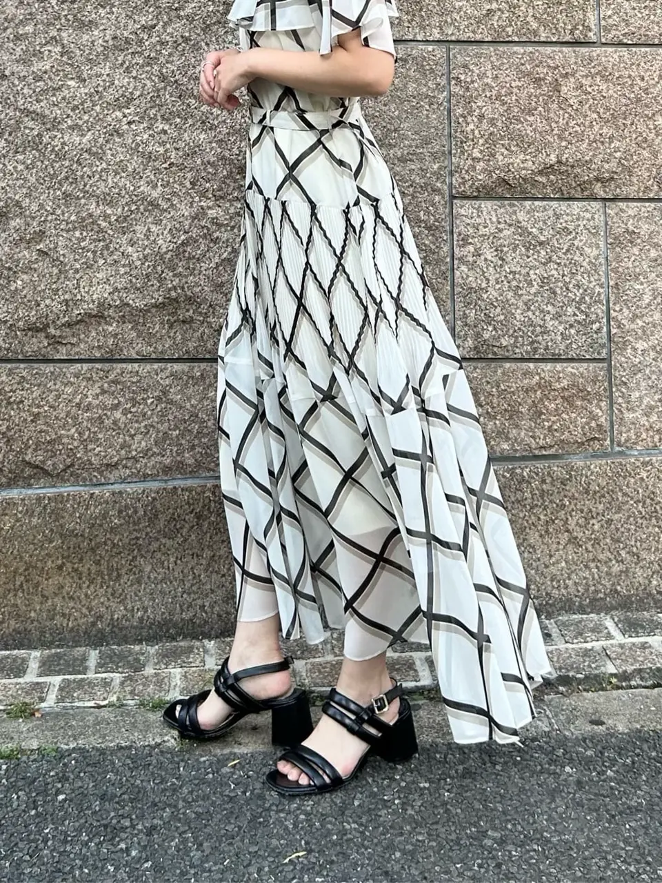 GRACE CONTINENTAL 古川温子 コーディネート画像