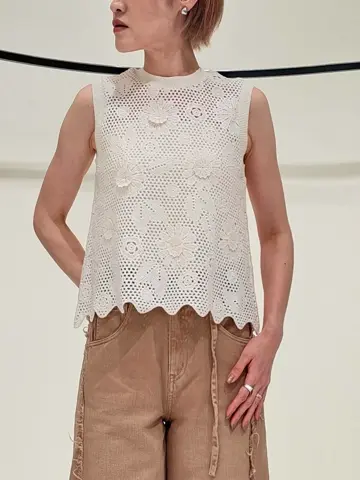 GRACE CONTINENTAL 今野　志保 コーディネート画像