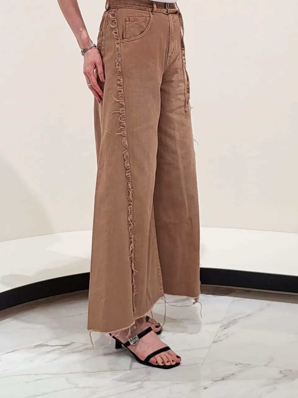 GRACE CONTINENTAL 今野　志保 コーディネート画像