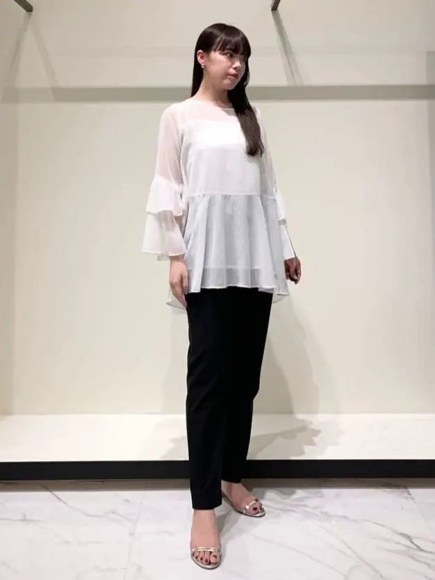 GRACE CONTINENTAL 平野 裕華 コーディネート画像