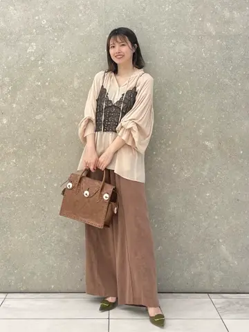 GRACE CONTINENTAL minami コーディネート画像